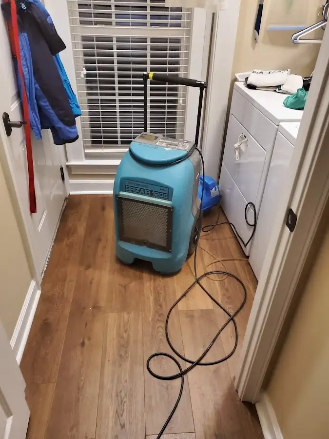 Commercial dehumidifier deployed for Crawl Space Restoration in Mentor-on-the-Lake
